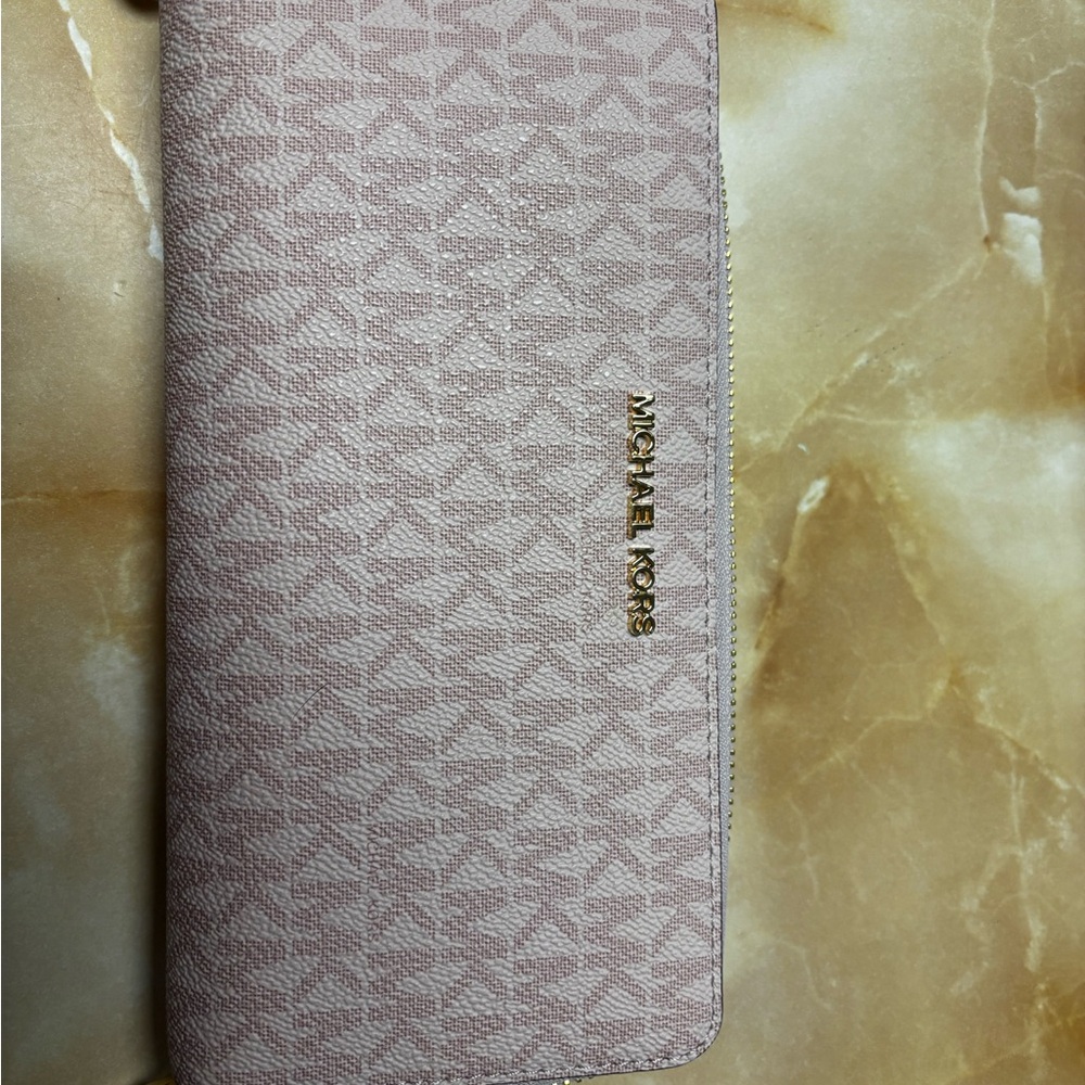 Michael Kors Light Pink Logo Wallet